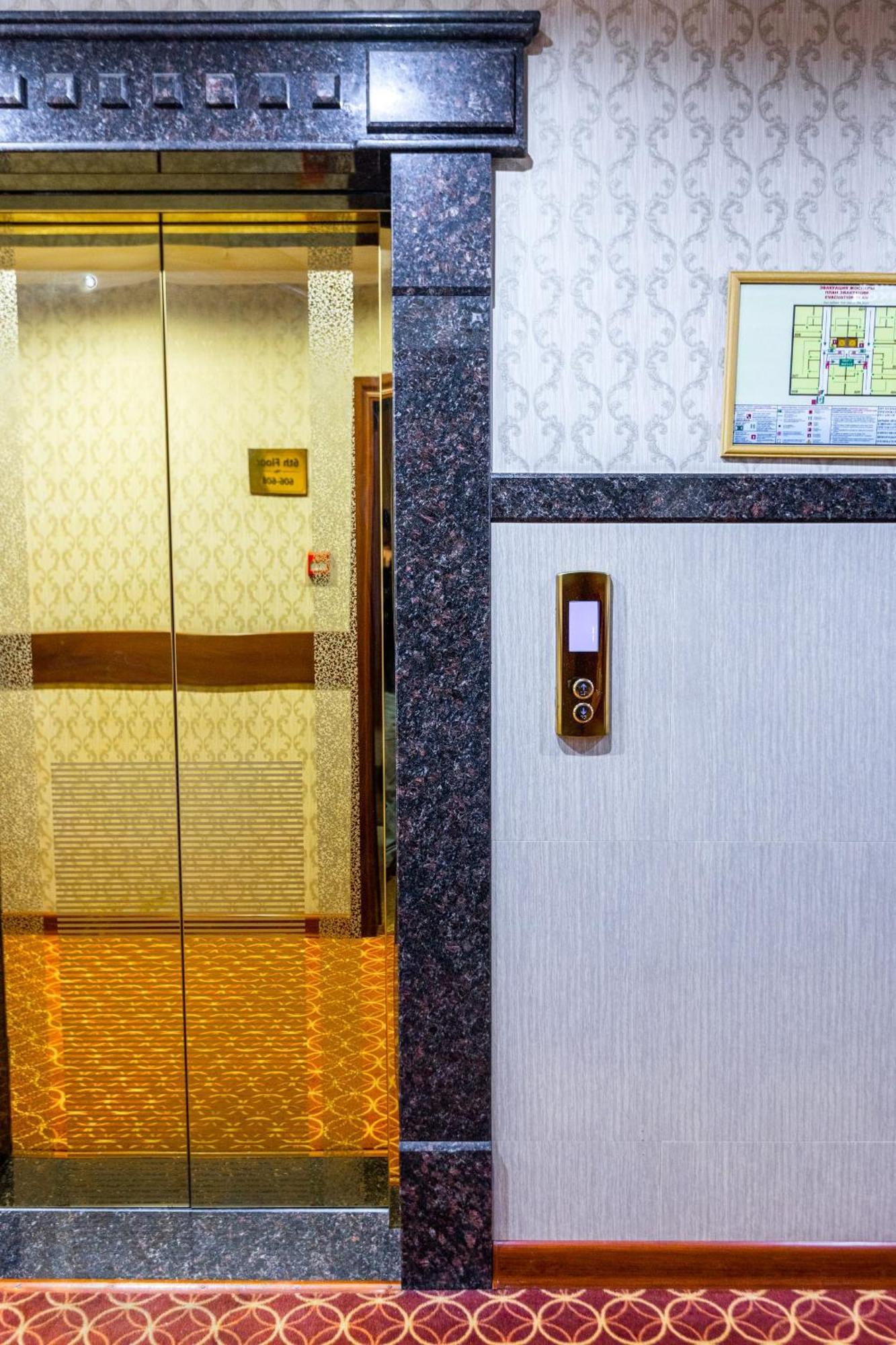 Plaza Hotel Almaty Luaran gambar